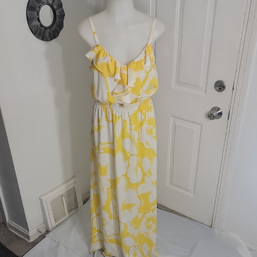Loft Yellow and White Floral Spaghetti Straps Maxi Side Split Dress Size 6